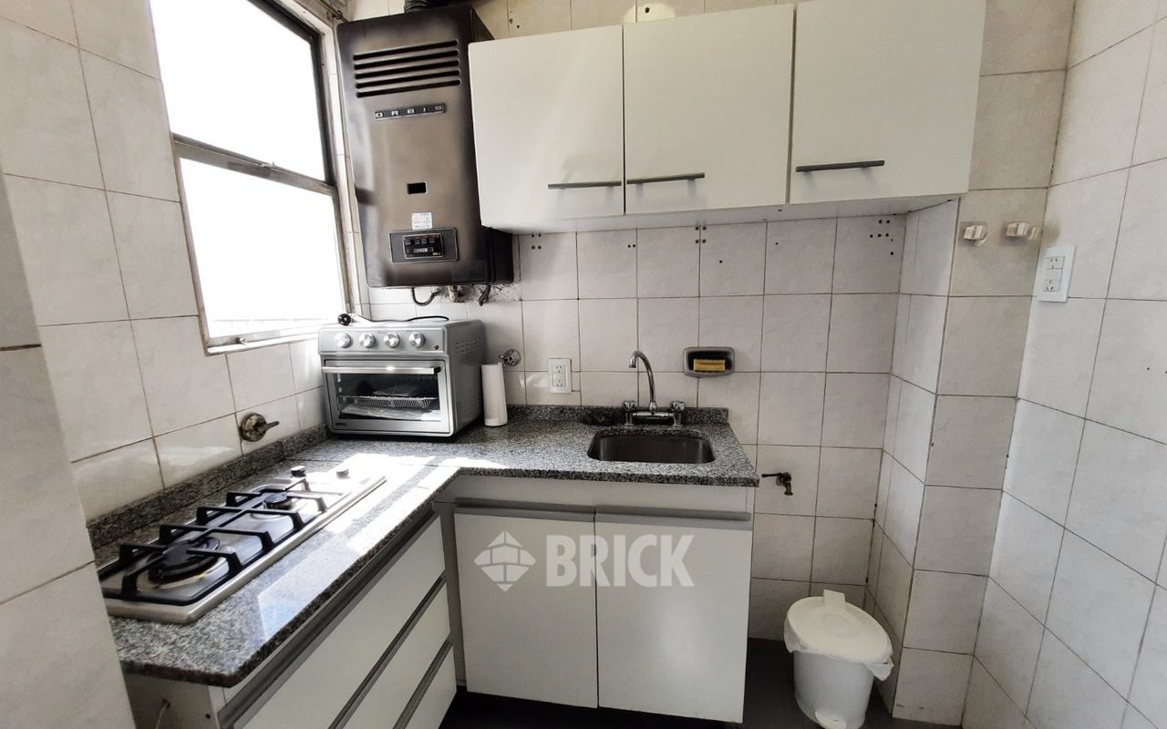 GALLARDO, ANGEL, AV. al 900 Piso 9 14