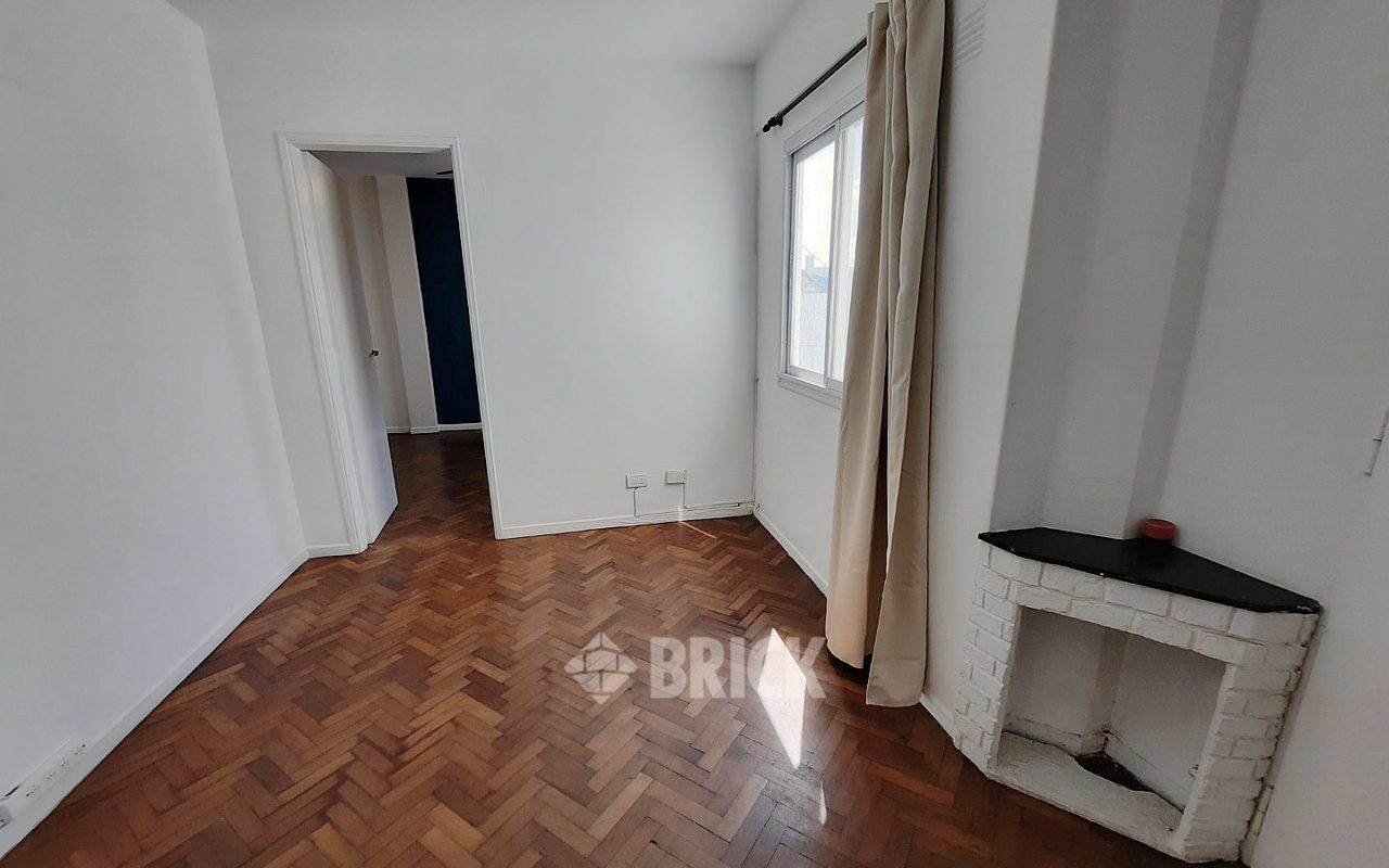 GALLARDO, ANGEL, AV. al 900 Piso 9 4