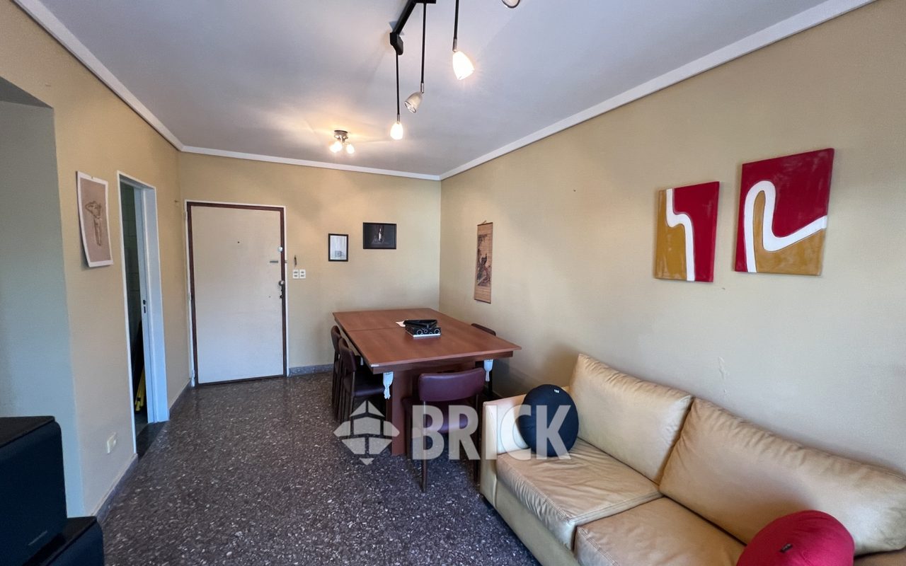 LAMARCA, EMILIO al 3300 Piso 2 3