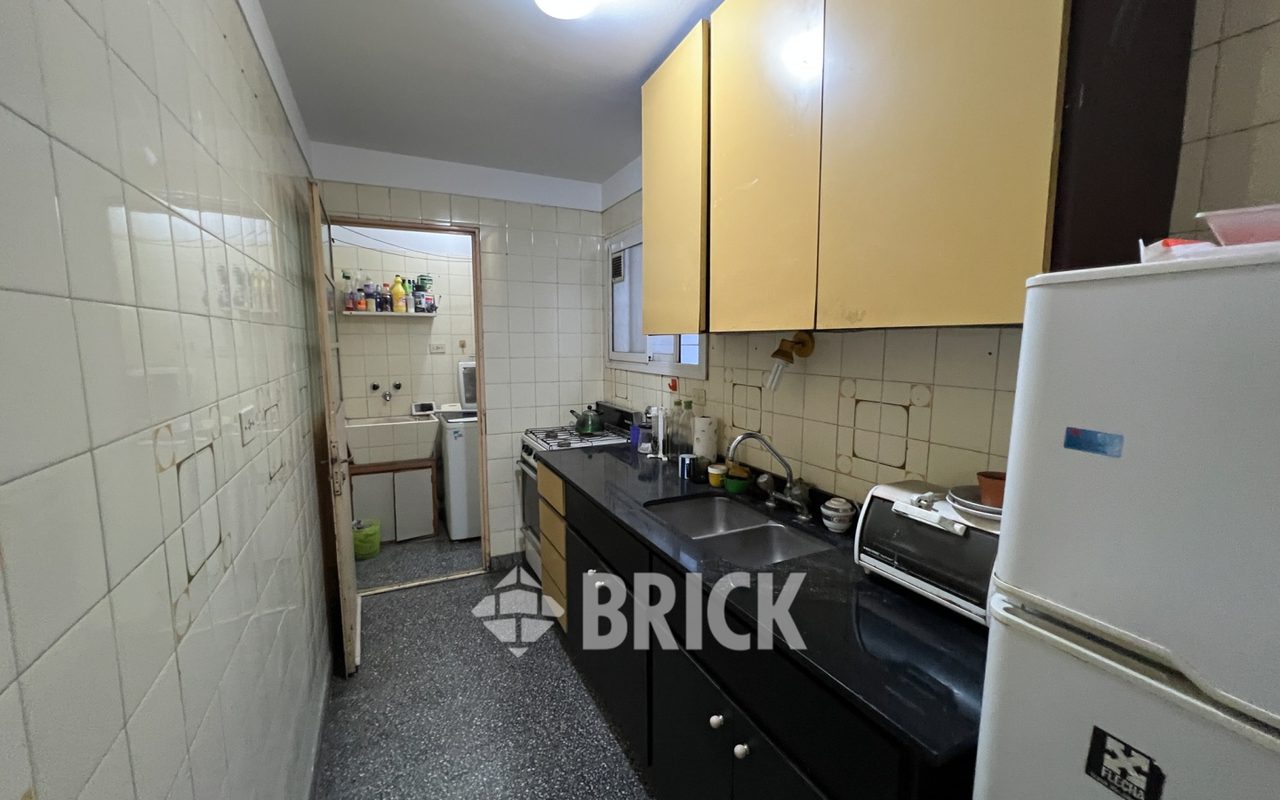 LAMARCA, EMILIO al 3300 Piso 2 9