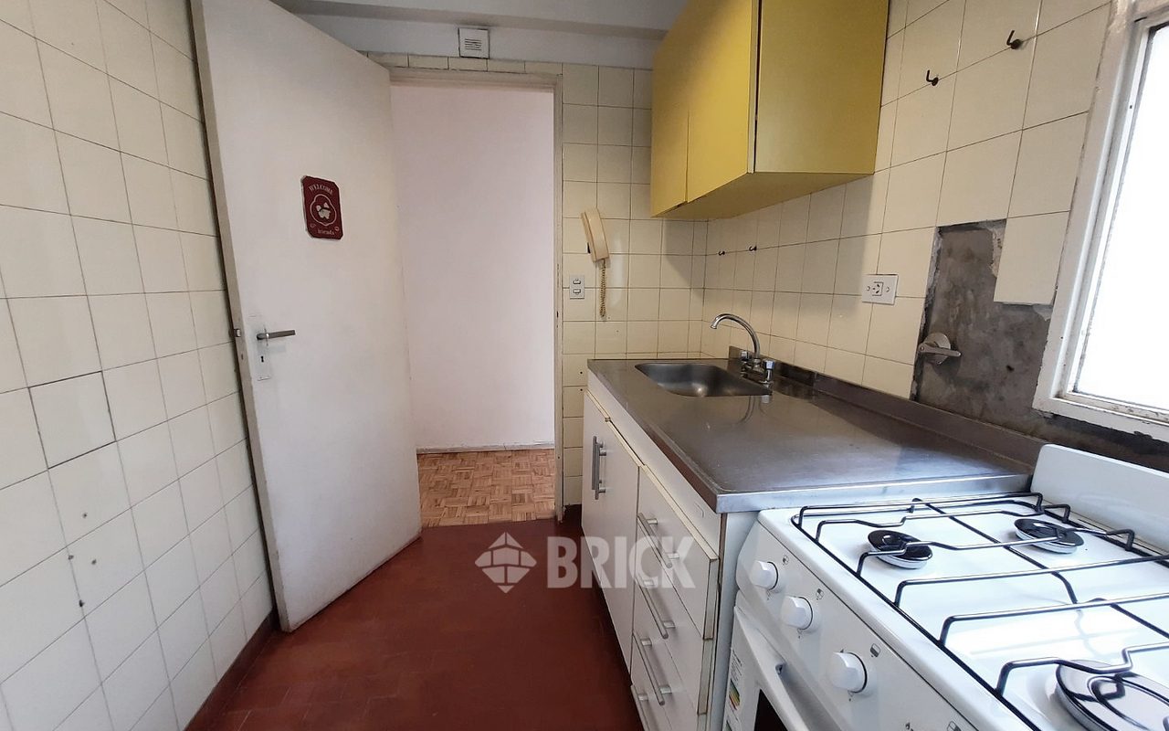 CHARCAS al 2500 Piso 10 12