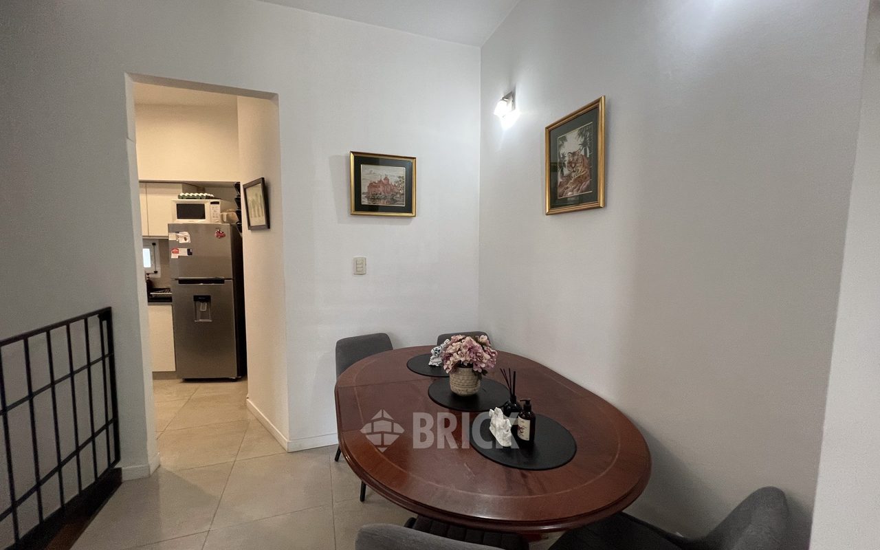 COMBATIENTES DE MALVINAS, AV. al 3700 Piso 1 11