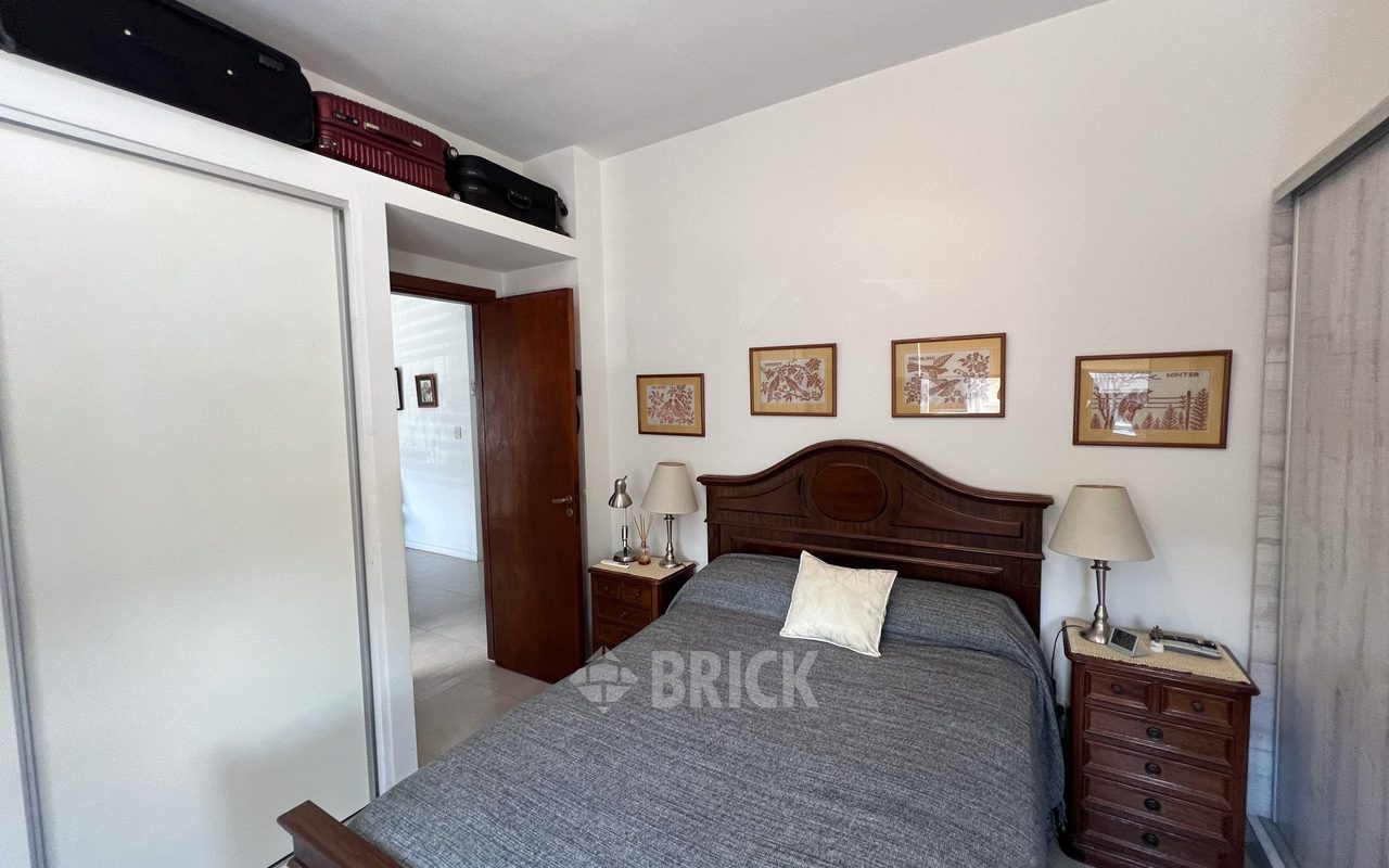 COMBATIENTES DE MALVINAS, AV. al 3700 Piso 1 15