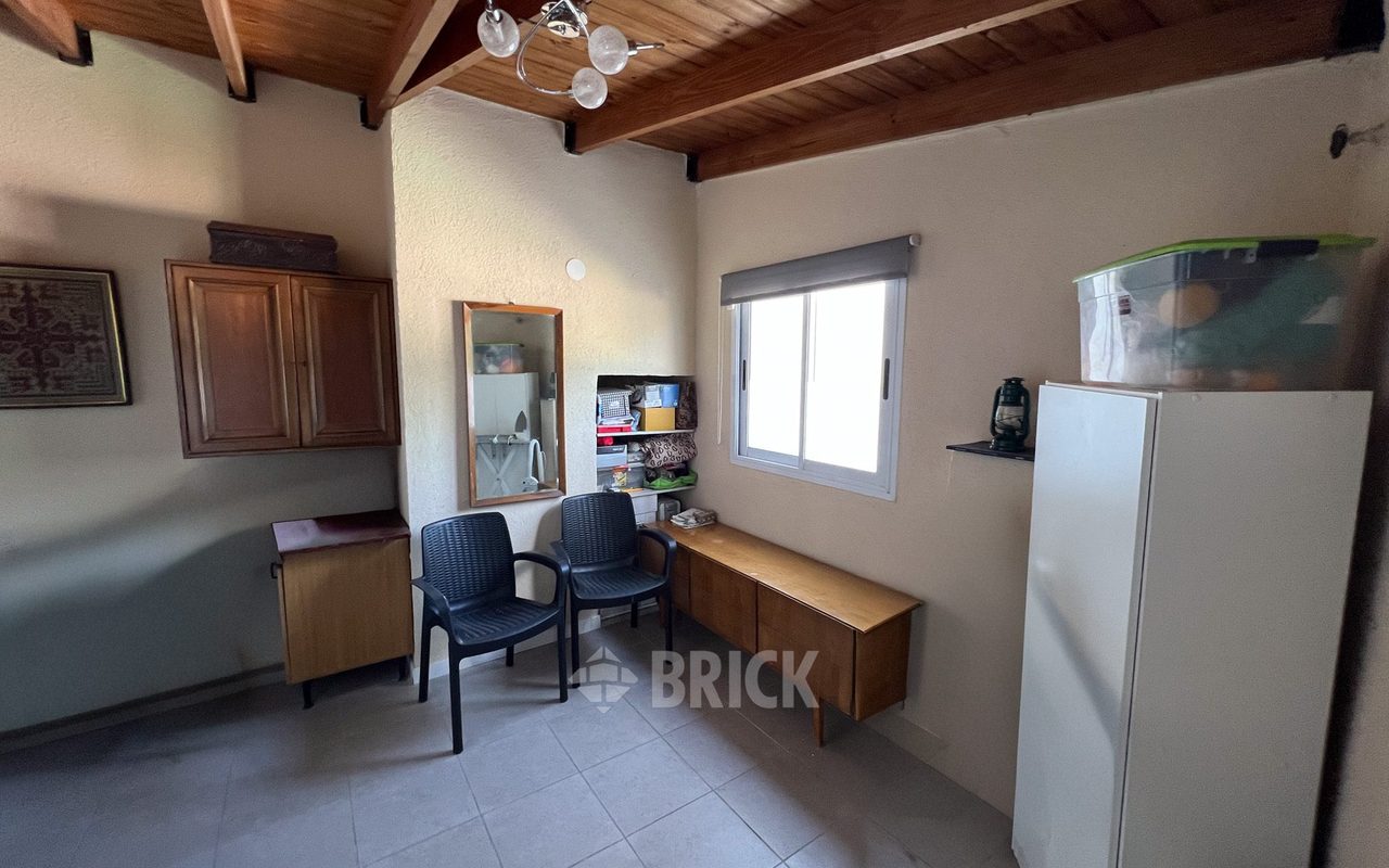 COMBATIENTES DE MALVINAS, AV. al 3700 Piso 1 16