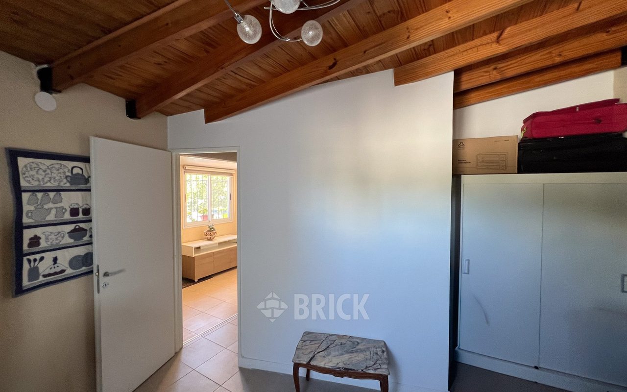 COMBATIENTES DE MALVINAS, AV. al 3700 Piso 1 18