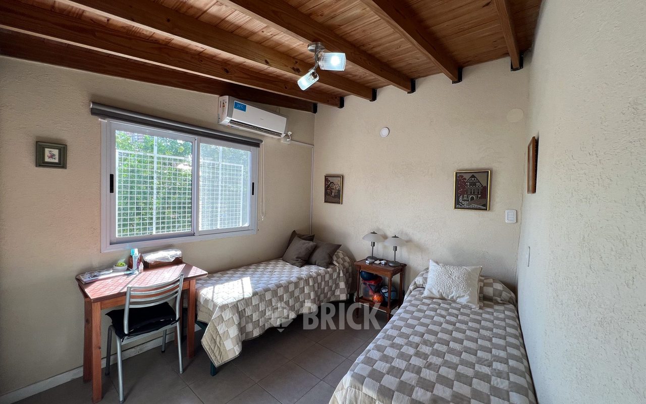 COMBATIENTES DE MALVINAS, AV. al 3700 Piso 1 19