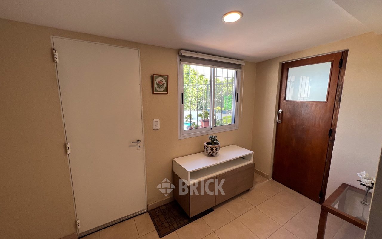 COMBATIENTES DE MALVINAS, AV. al 3700 Piso 1 21