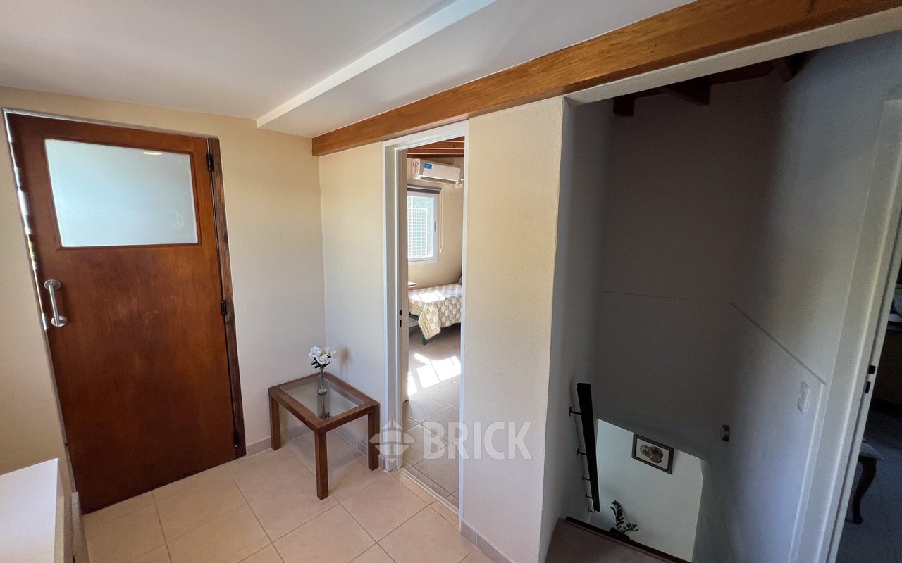 COMBATIENTES DE MALVINAS, AV. al 3700 Piso 1 22