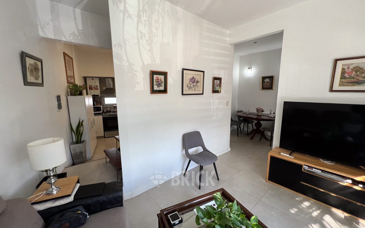 COMBATIENTES DE MALVINAS, AV. al 3700 Piso 1 4