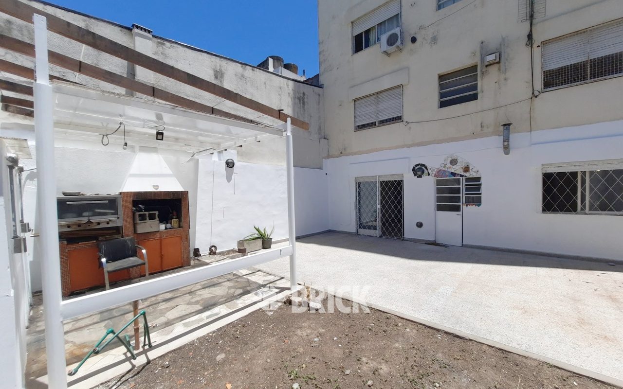 PAYSANDU al 1900 Piso PB 14