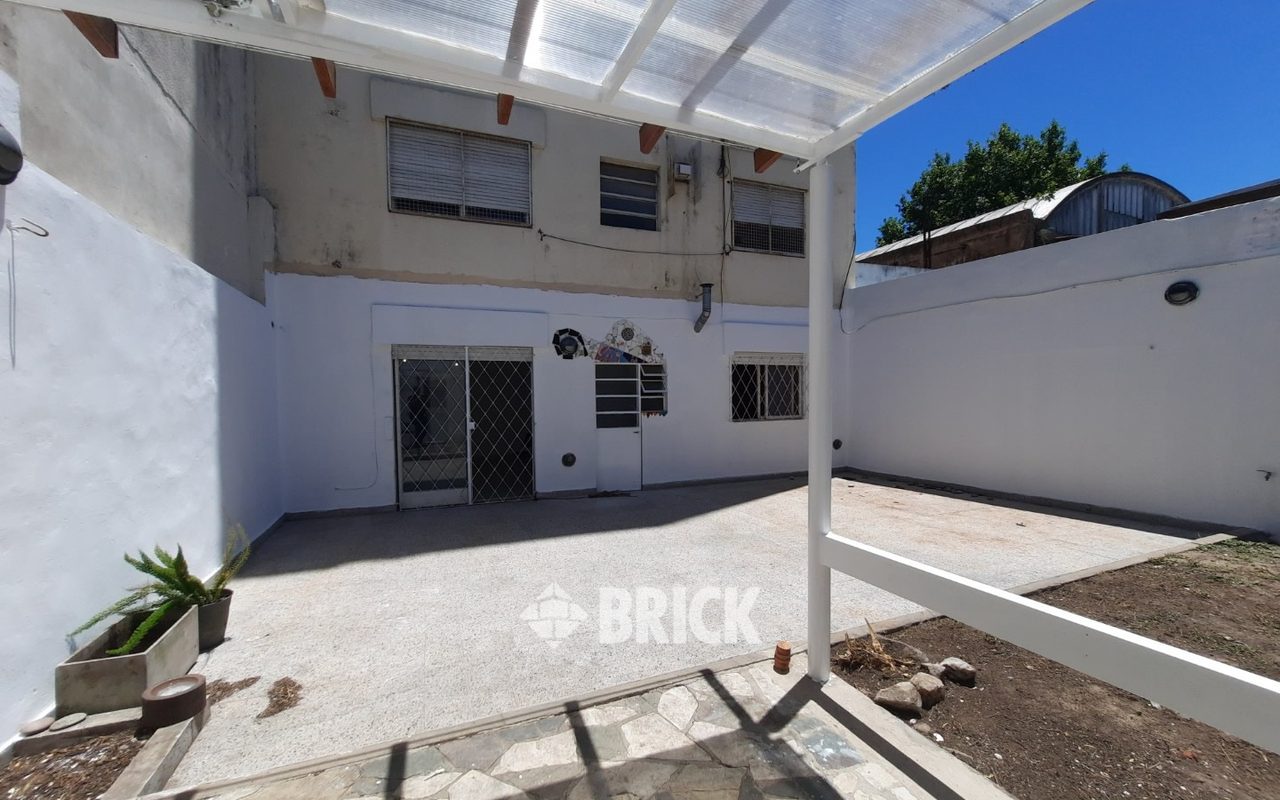 PAYSANDU al 1900 Piso PB 9