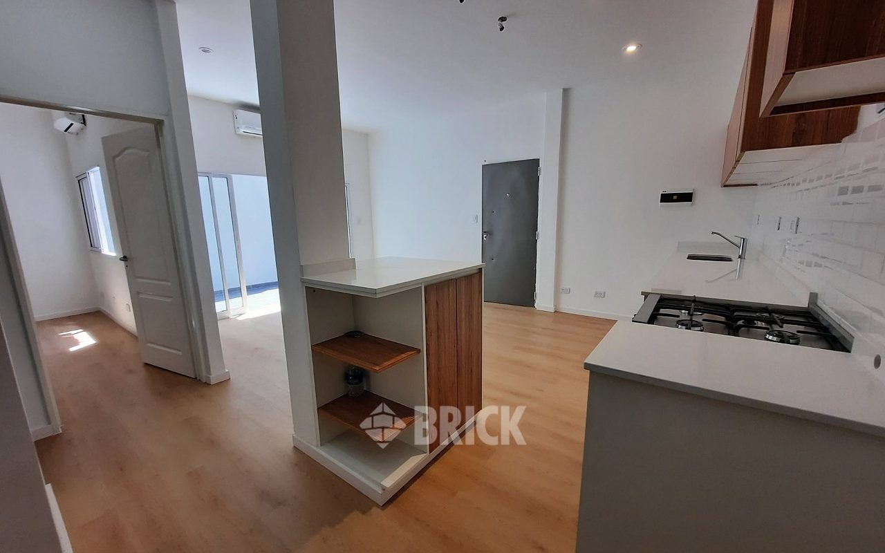 ESPINOSA al 1500 Piso PB 10