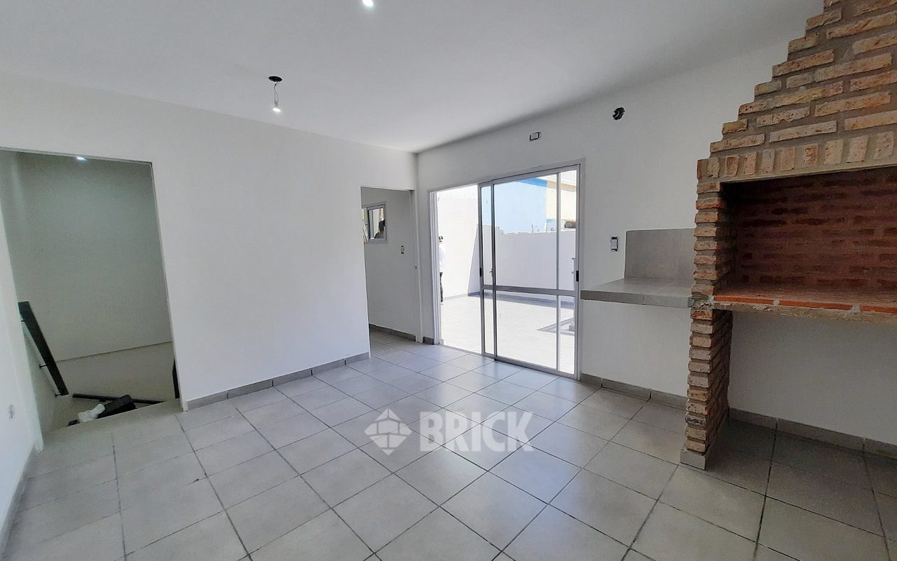 ESPINOSA al 1500 Piso PB 26