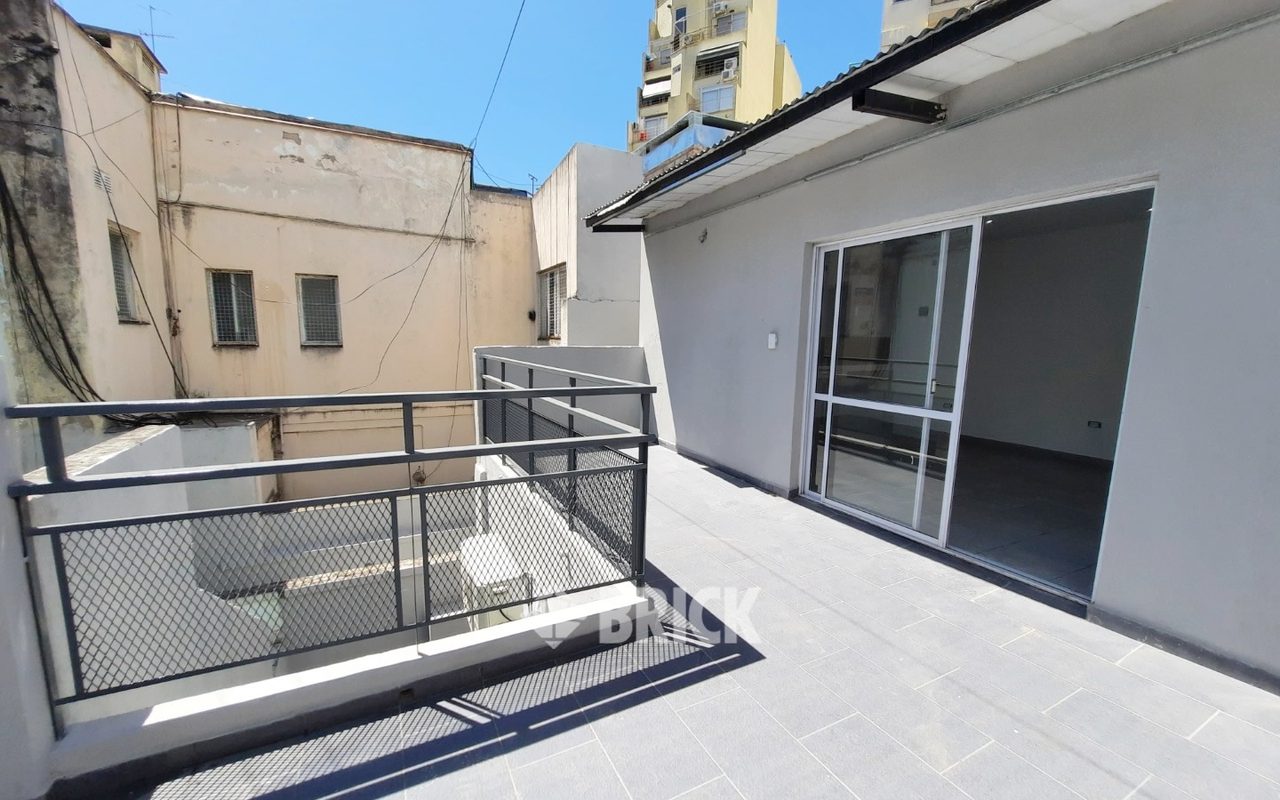 ESPINOSA al 1500 Piso PB 28