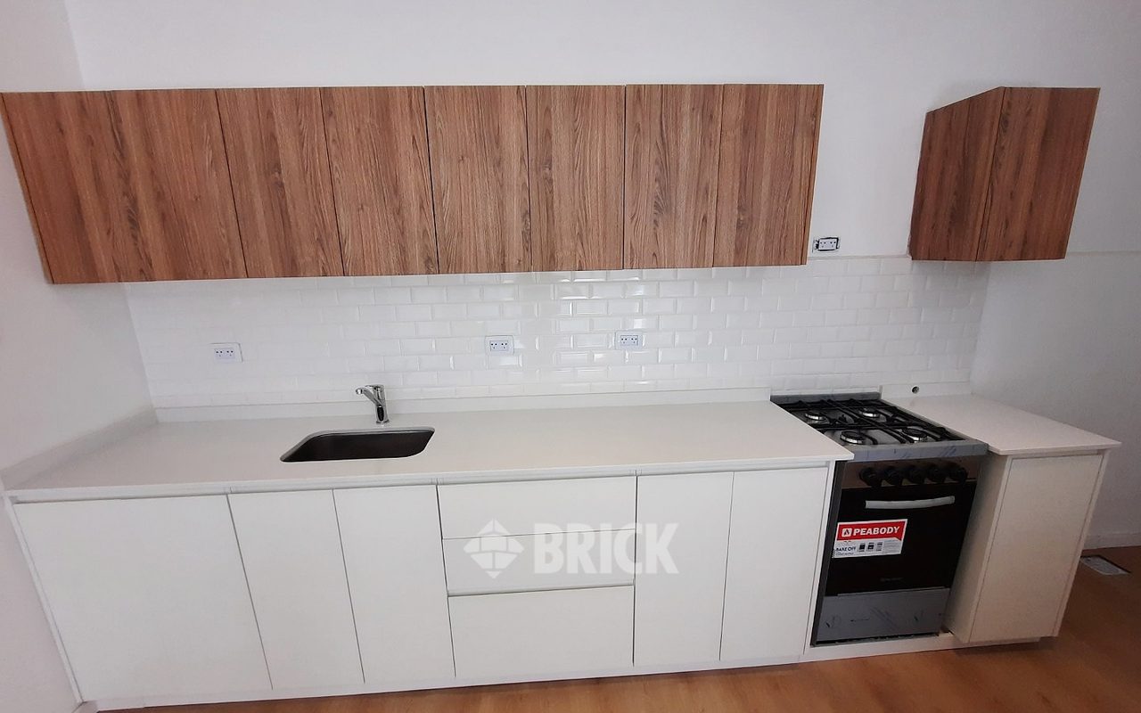 ESPINOSA al 1500 Piso PB 7