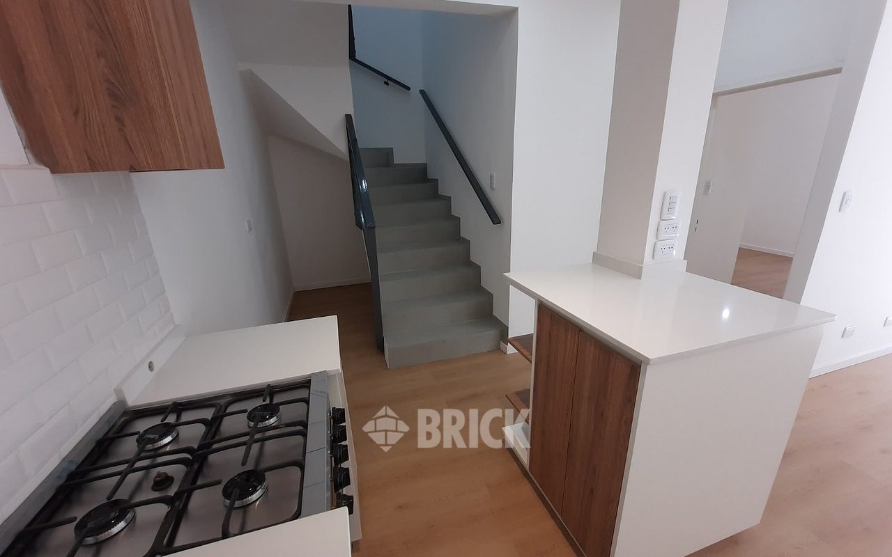 ESPINOSA al 1500 Piso PB 9