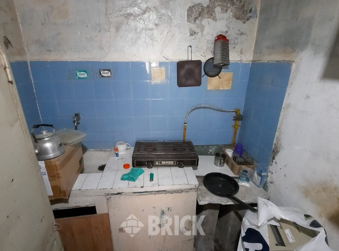 ALVAREZ THOMAS, AV. al 700 18