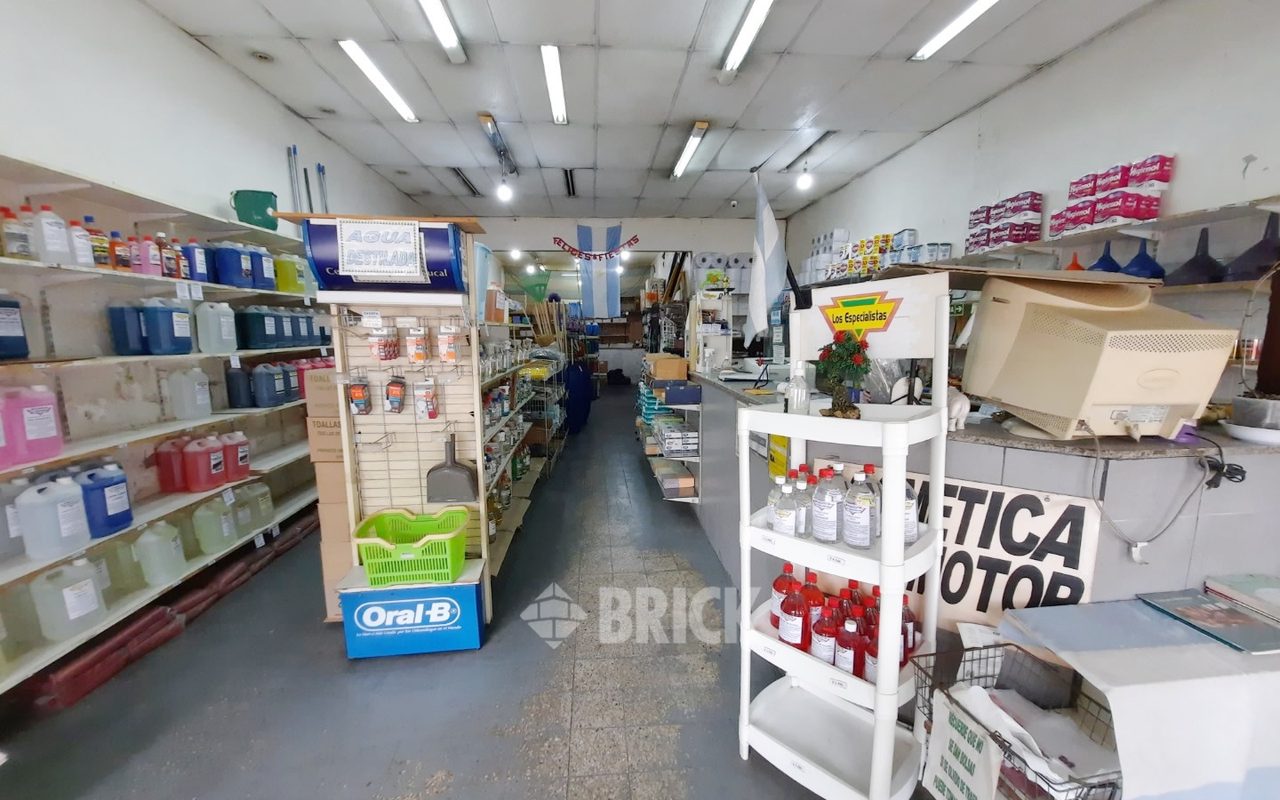 ALVAREZ THOMAS, AV. al 700 4