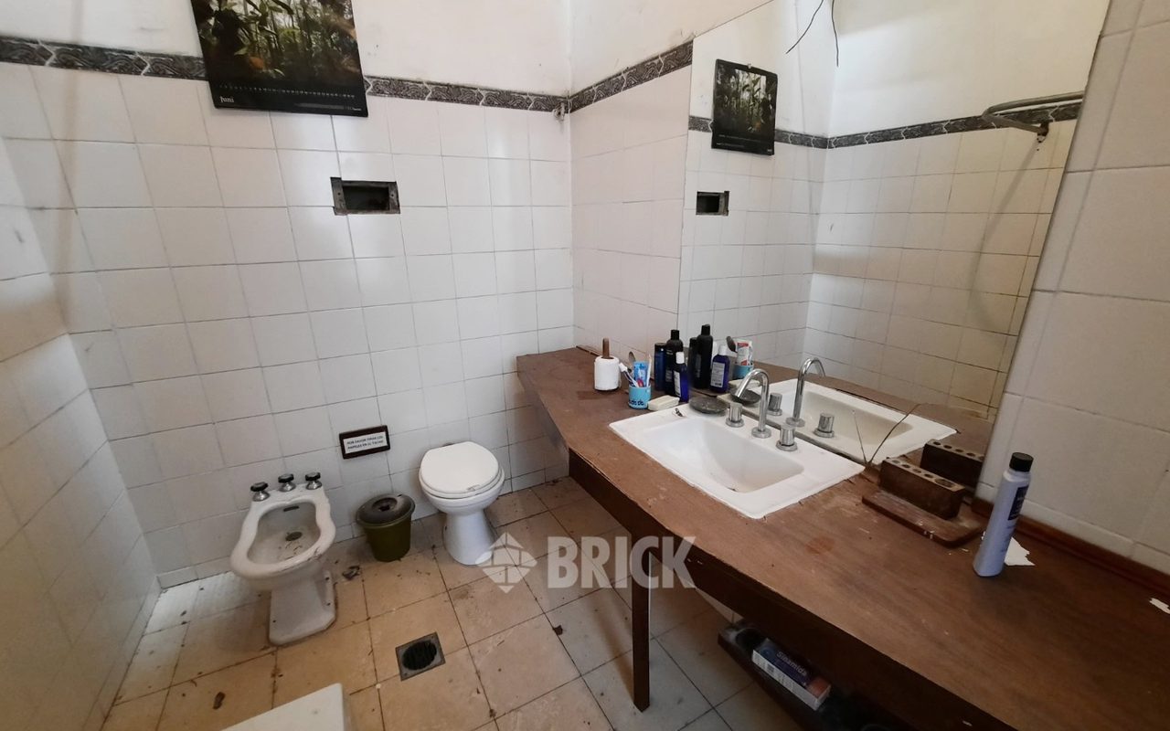 ALVAREZ THOMAS, AV. al 700 52