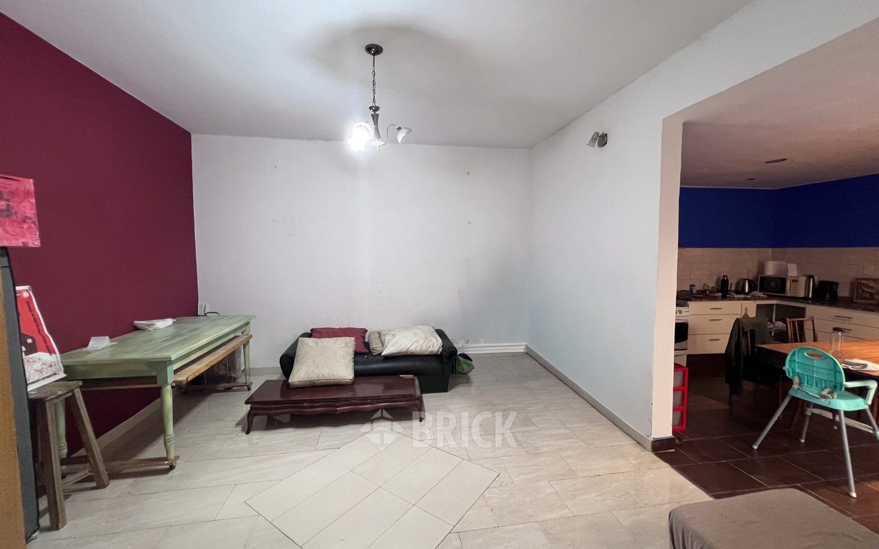 PRIMERA JUNTA al 3800 Piso PB 1