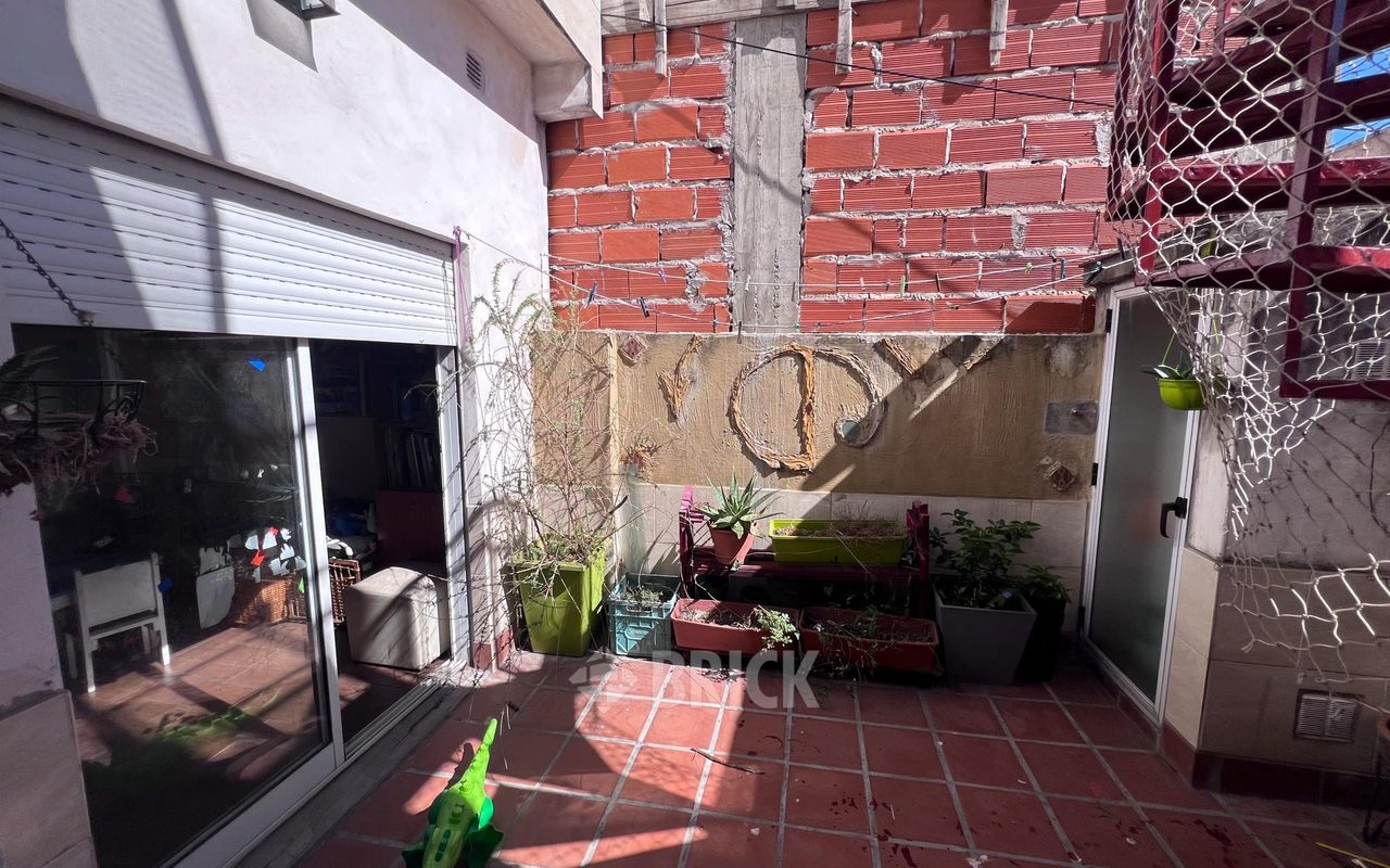 PRIMERA JUNTA al 3800 Piso PB 19