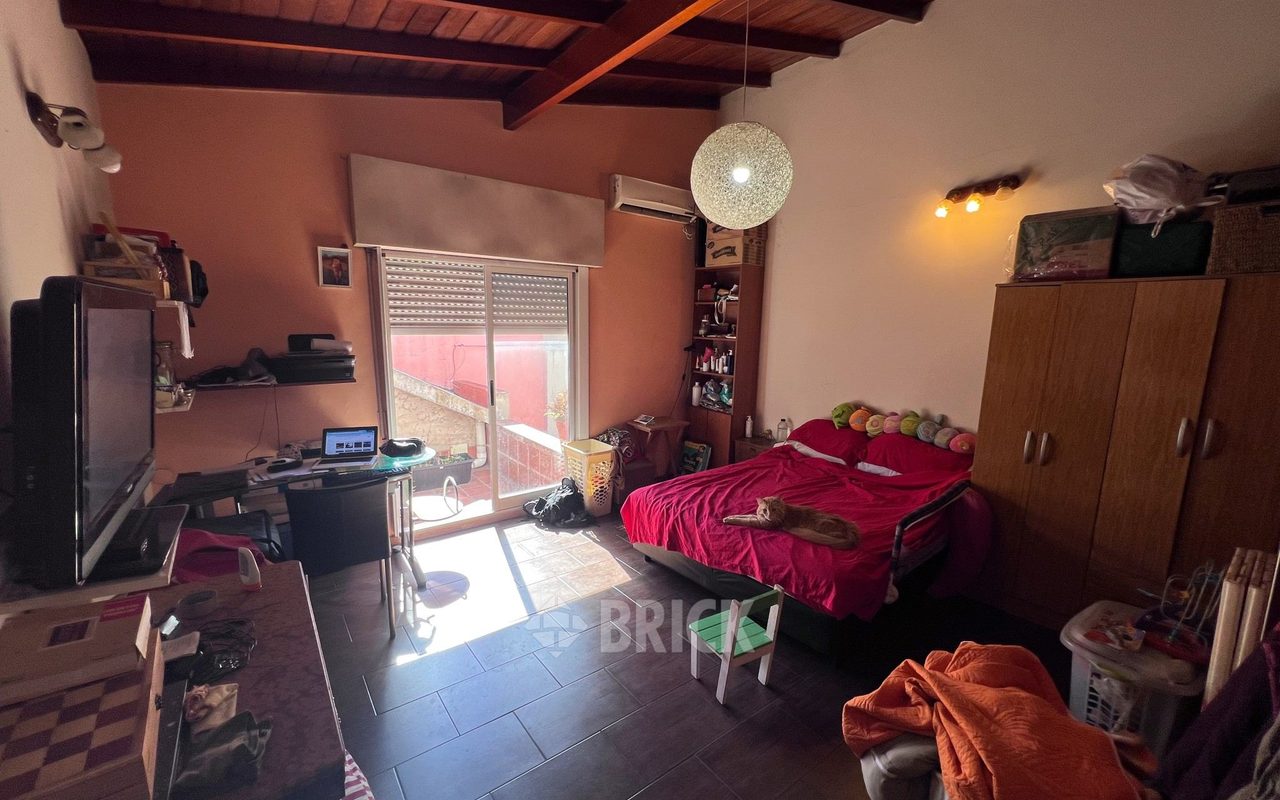 PRIMERA JUNTA al 3800 Piso PB 25