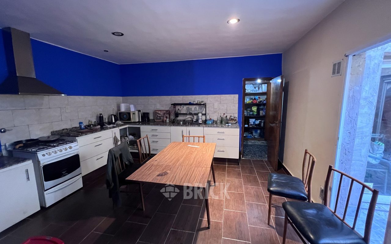 PRIMERA JUNTA al 3800 Piso PB 4