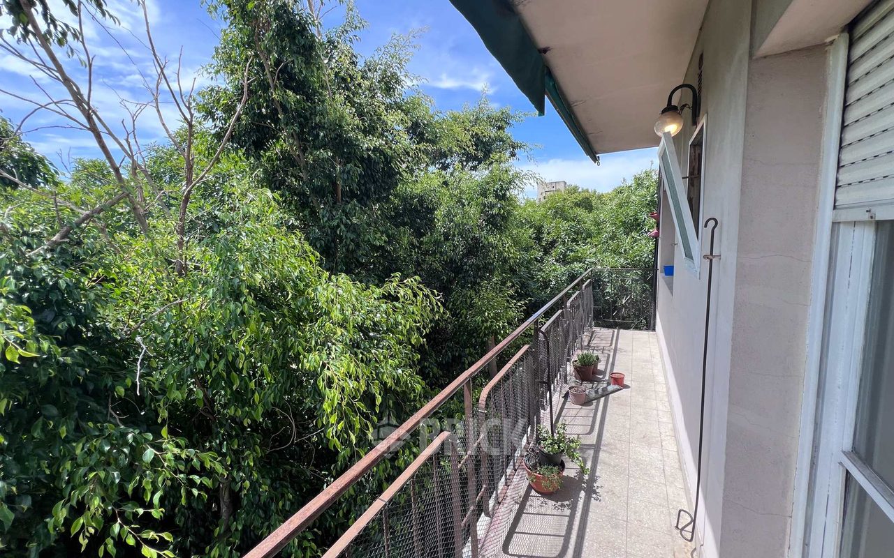 BACACAY al 2500 Piso 5 6