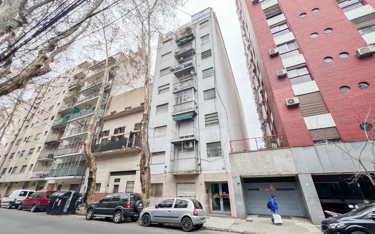 COLOMBRES al 100 Piso 8 15
