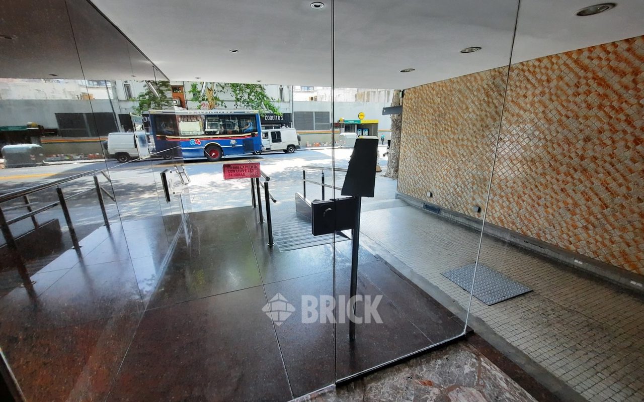 PUEYRREDON, AV. al 1300 Piso 9 21