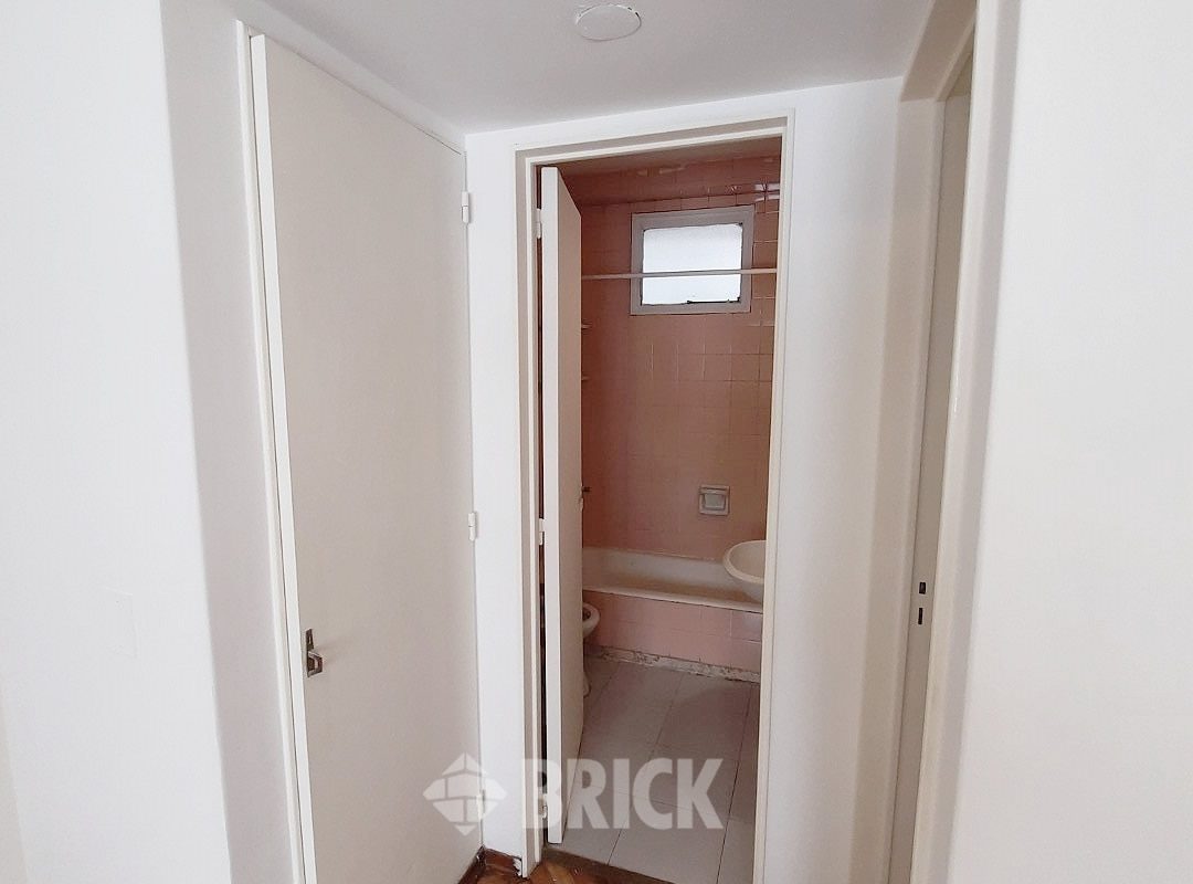 PUEYRREDON, AV. al 1300 Piso 9 6