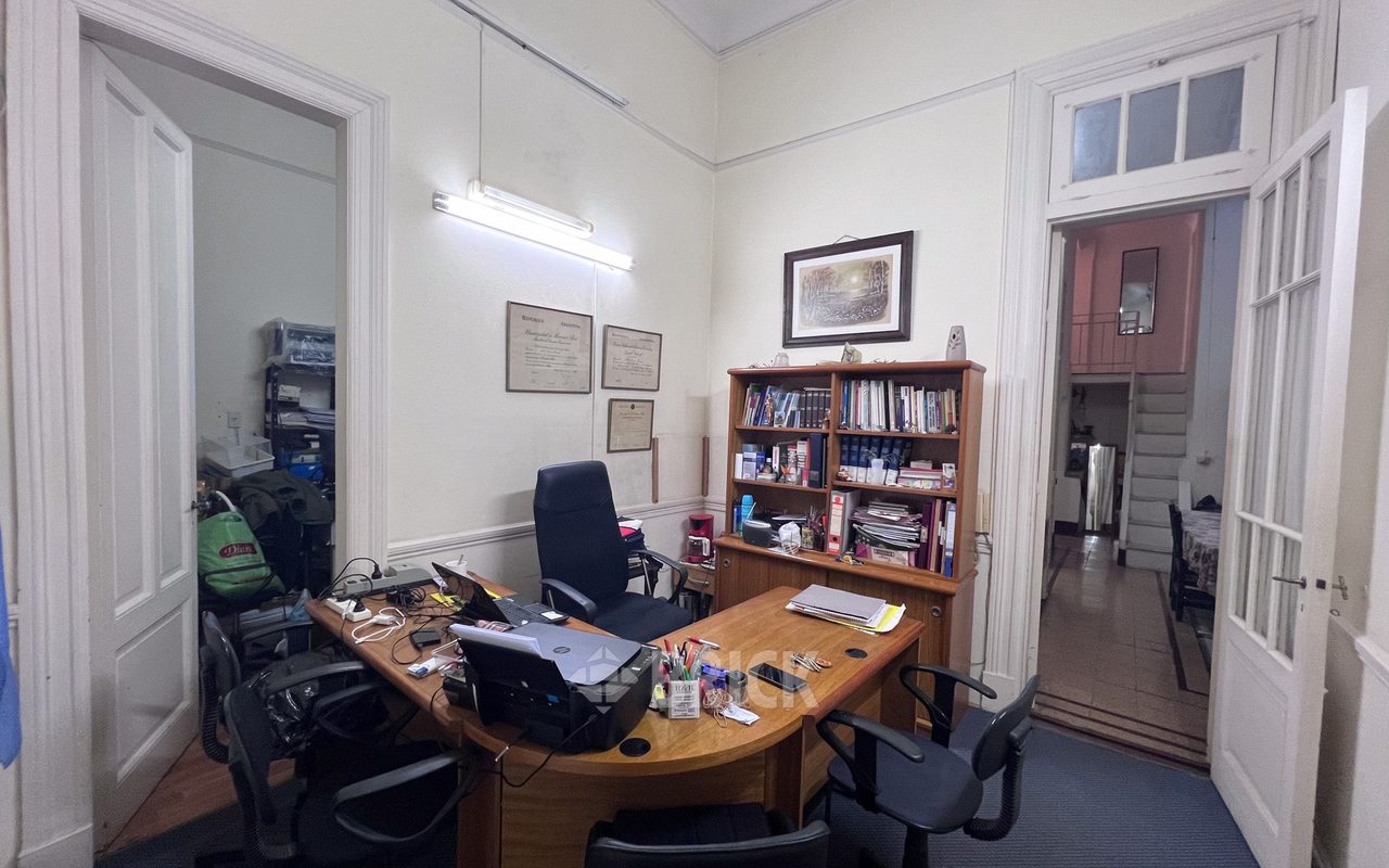 LAVALLE al 900 Piso 1 1