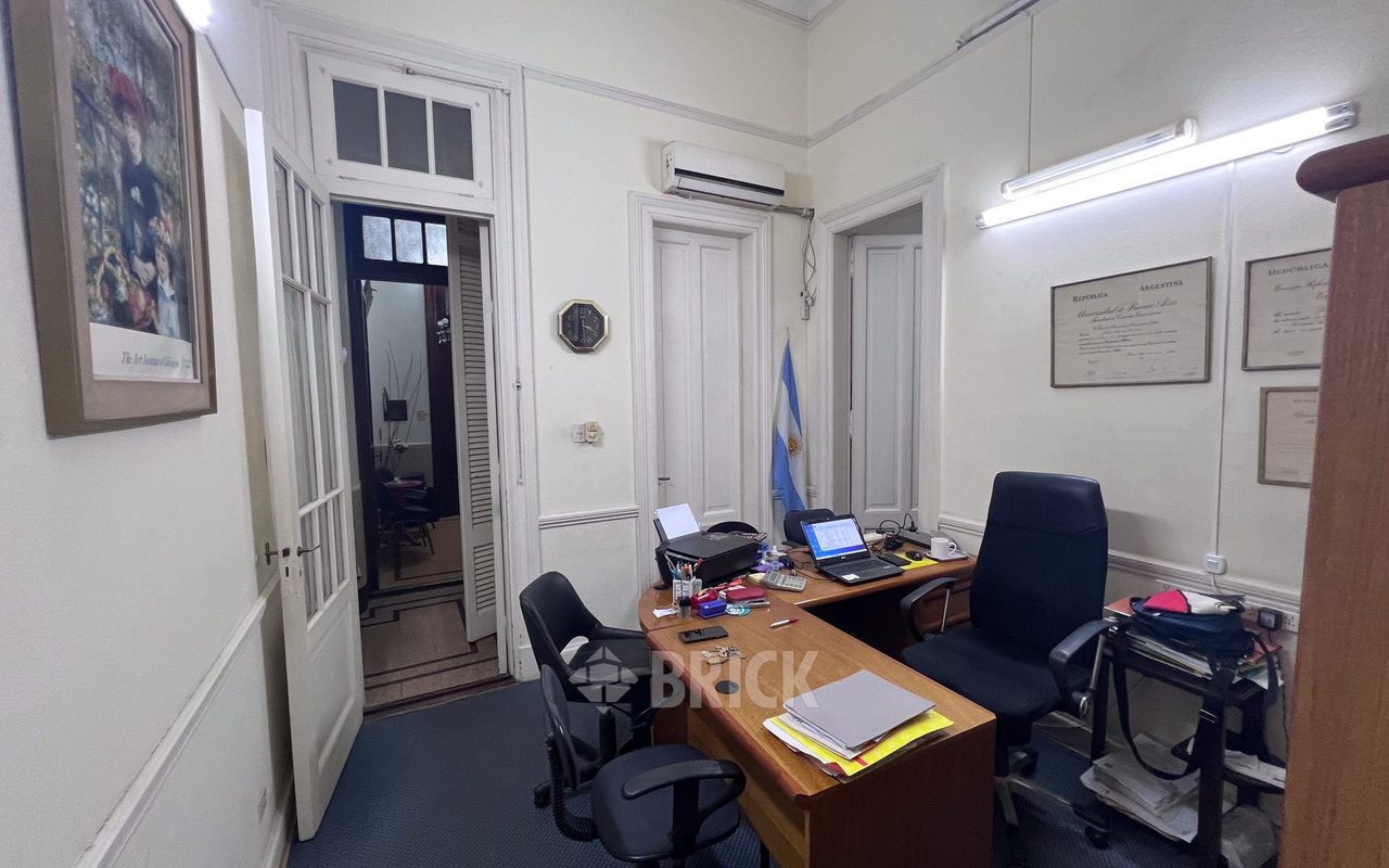 LAVALLE al 900 Piso 1 3