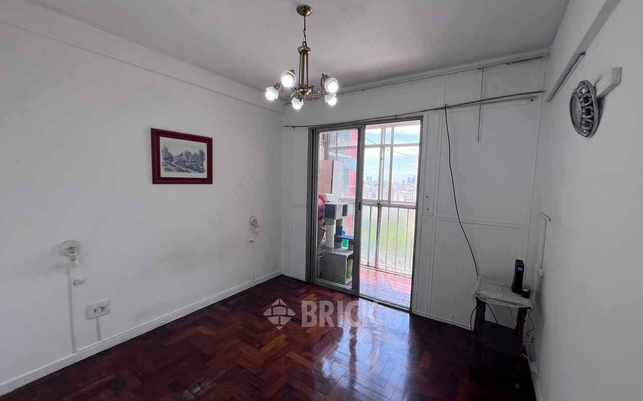 MATHEU al 1700 Piso 20 8