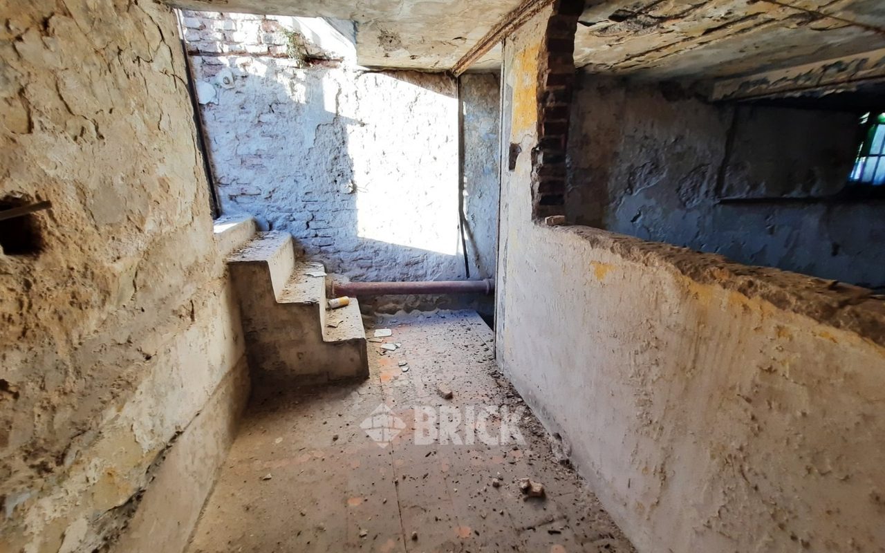 YRIGOYEN, HIPOLITO, AV. al 6600 26