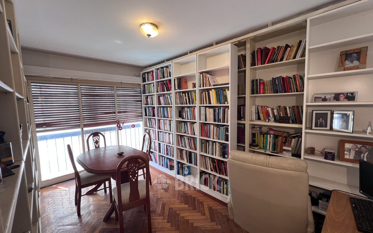 AUSTRIA al 2500 Piso 7 1