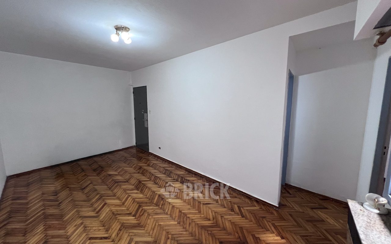 TRELLES, MANUEL al 800 Piso 2 3