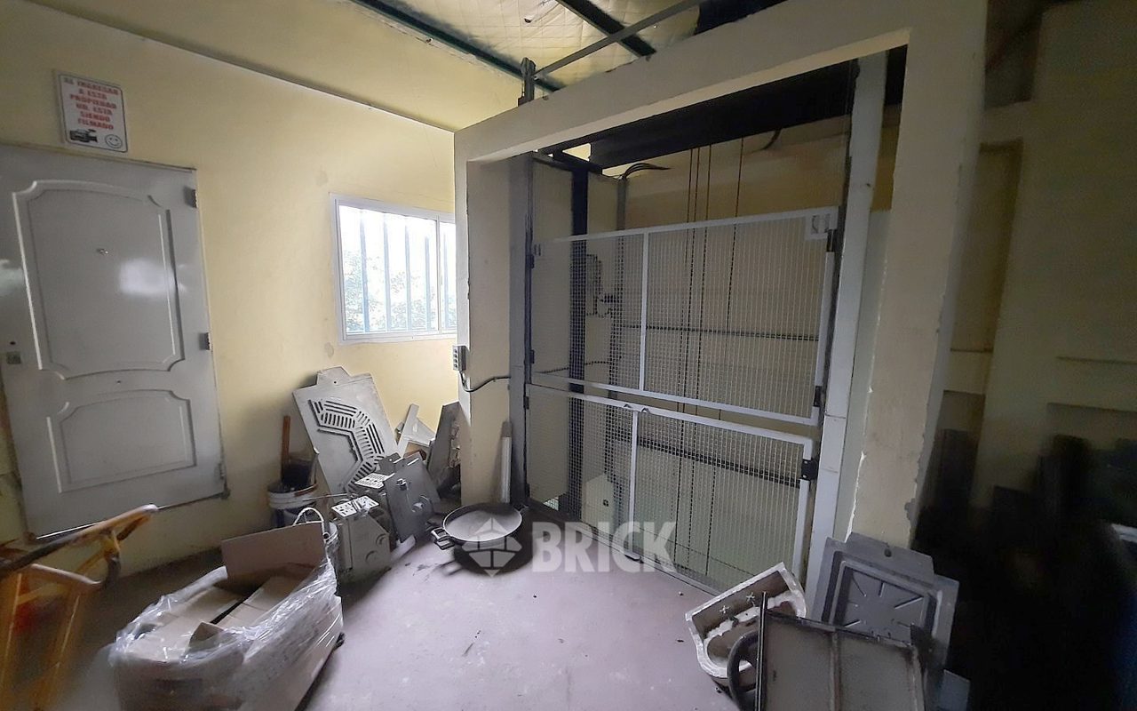 DEL VALLE IBERLUCEA al 4900 31