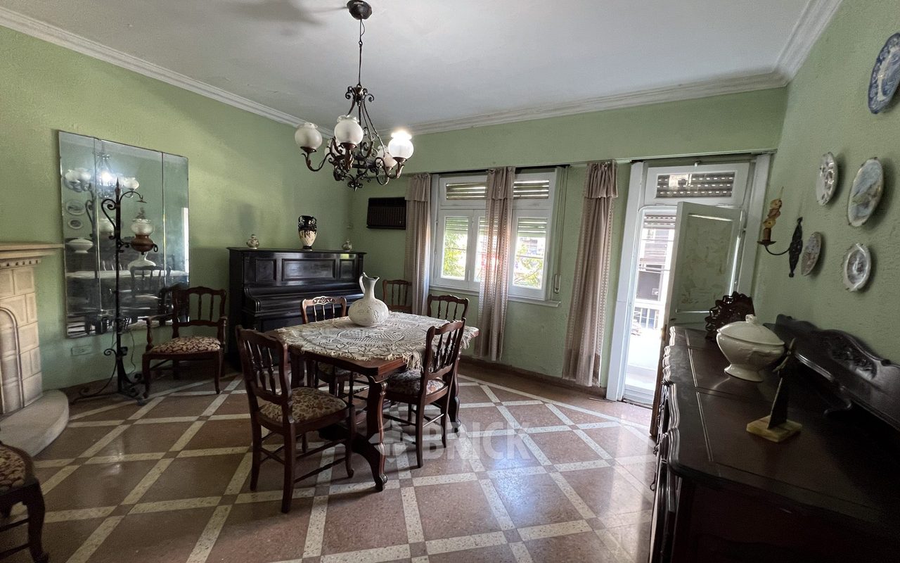 TRIUNVIRATO, AV. al 3300 Piso 1 3