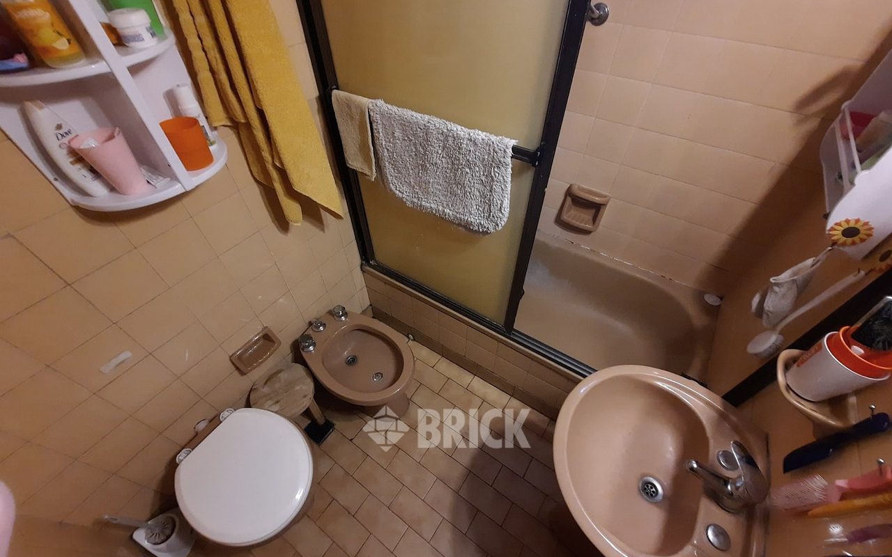 JUJUY, AV. al 100 Piso 8 12