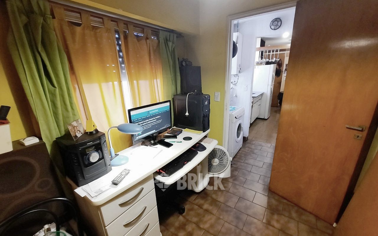 JUJUY, AV. al 100 Piso 8 25