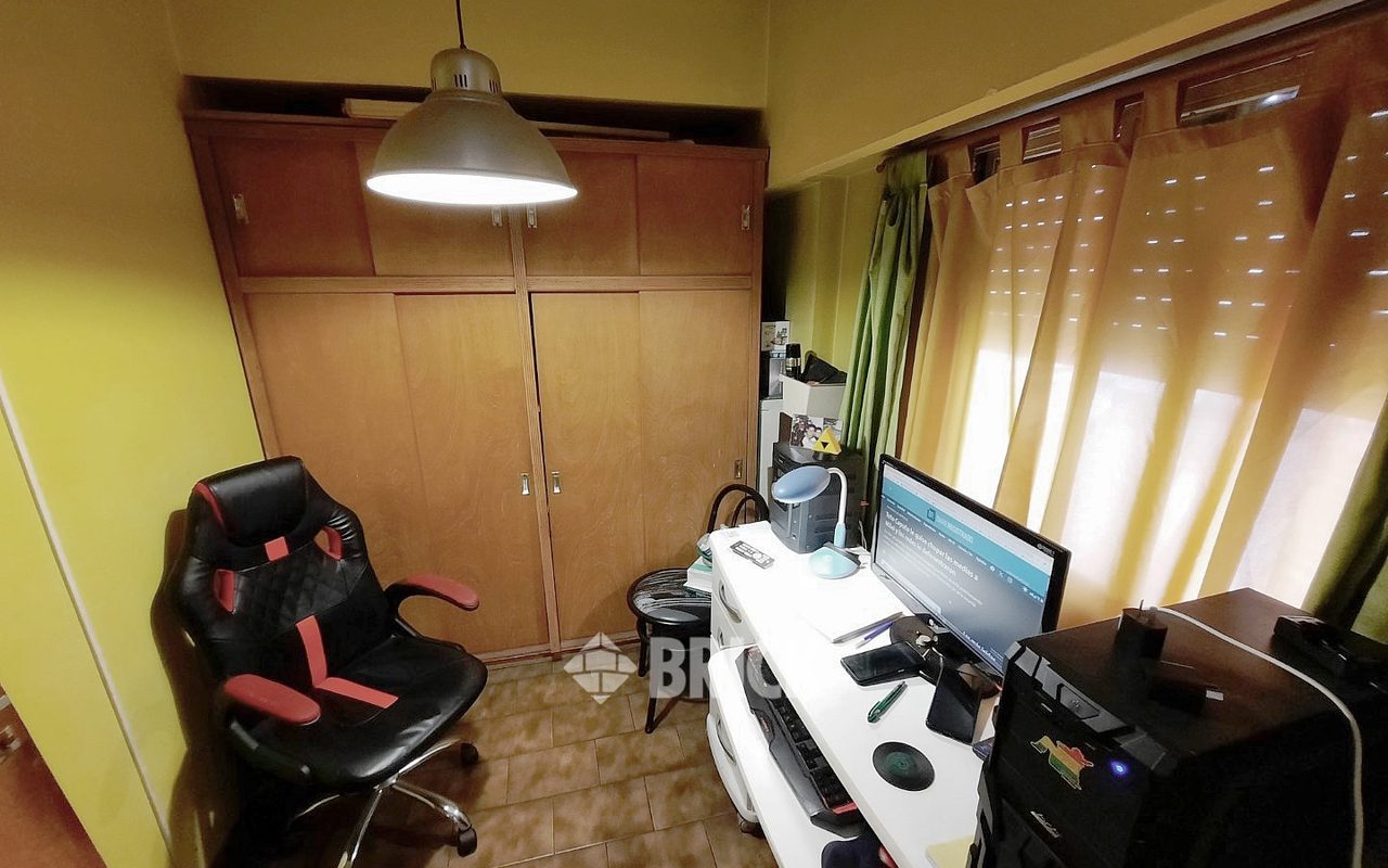 JUJUY, AV. al 100 Piso 8 26