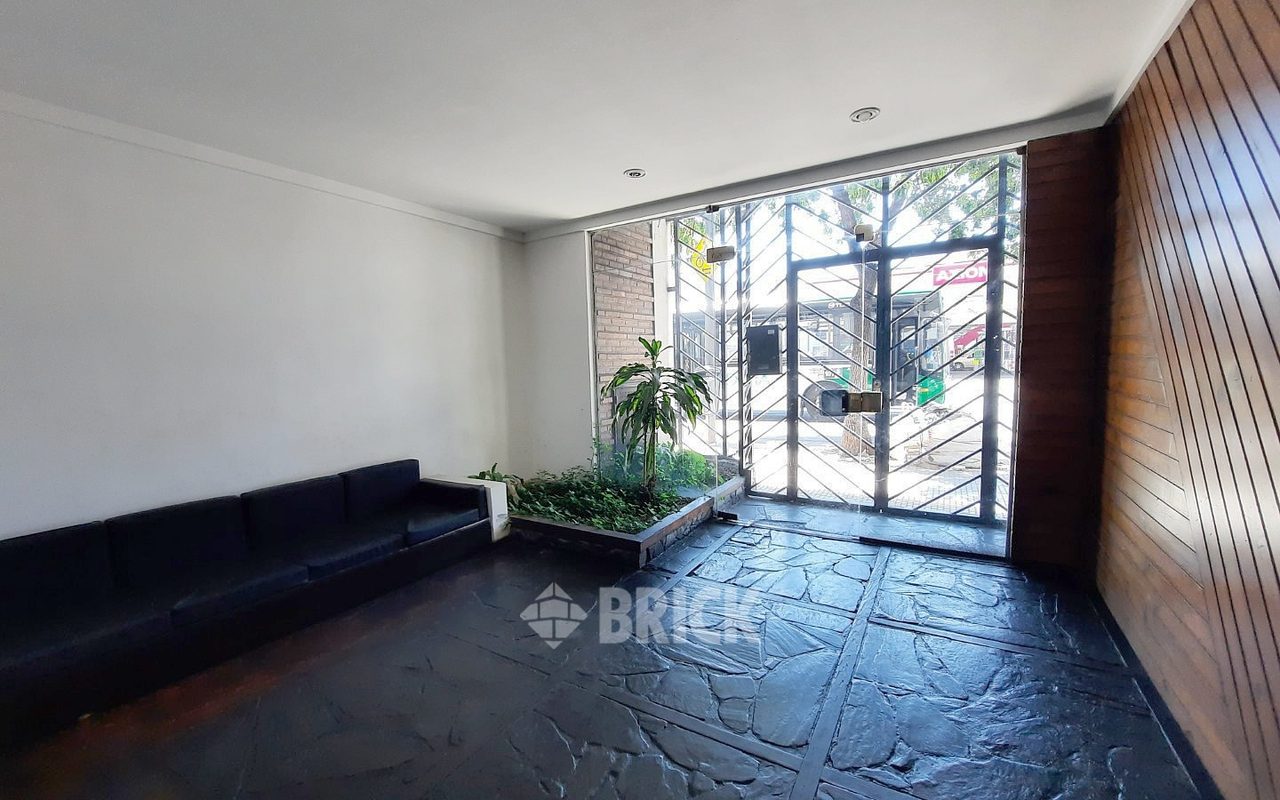 JUJUY, AV. al 100 Piso 8 27