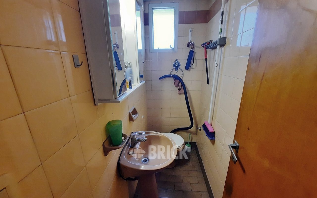 JUJUY, AV. al 100 Piso 8 8