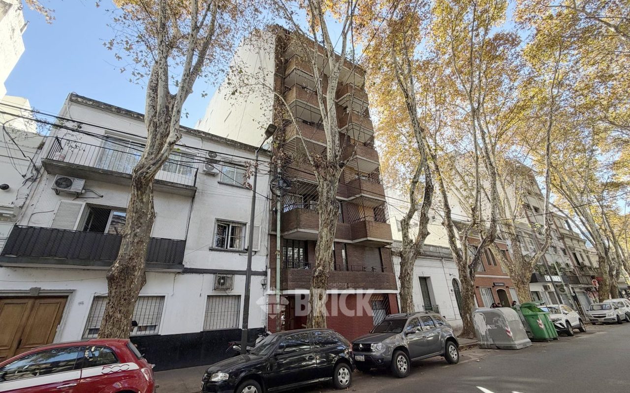 THAMES al 1800 Piso 3 35