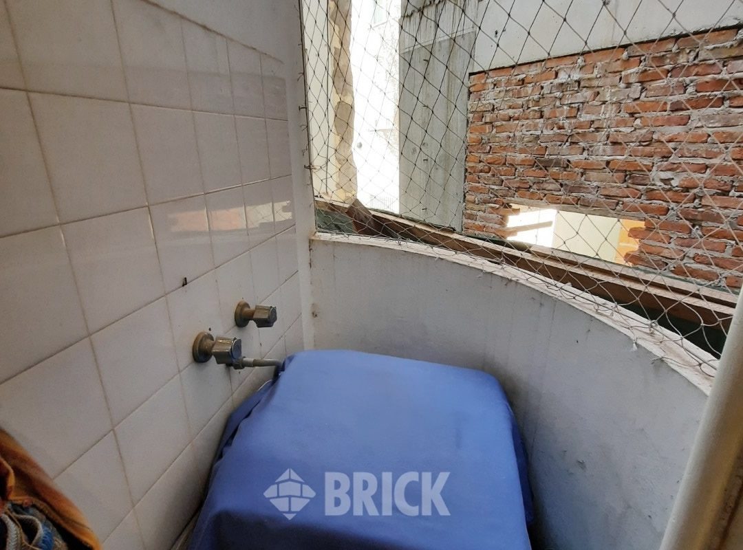 ZAPATA al 100 Piso 1 20