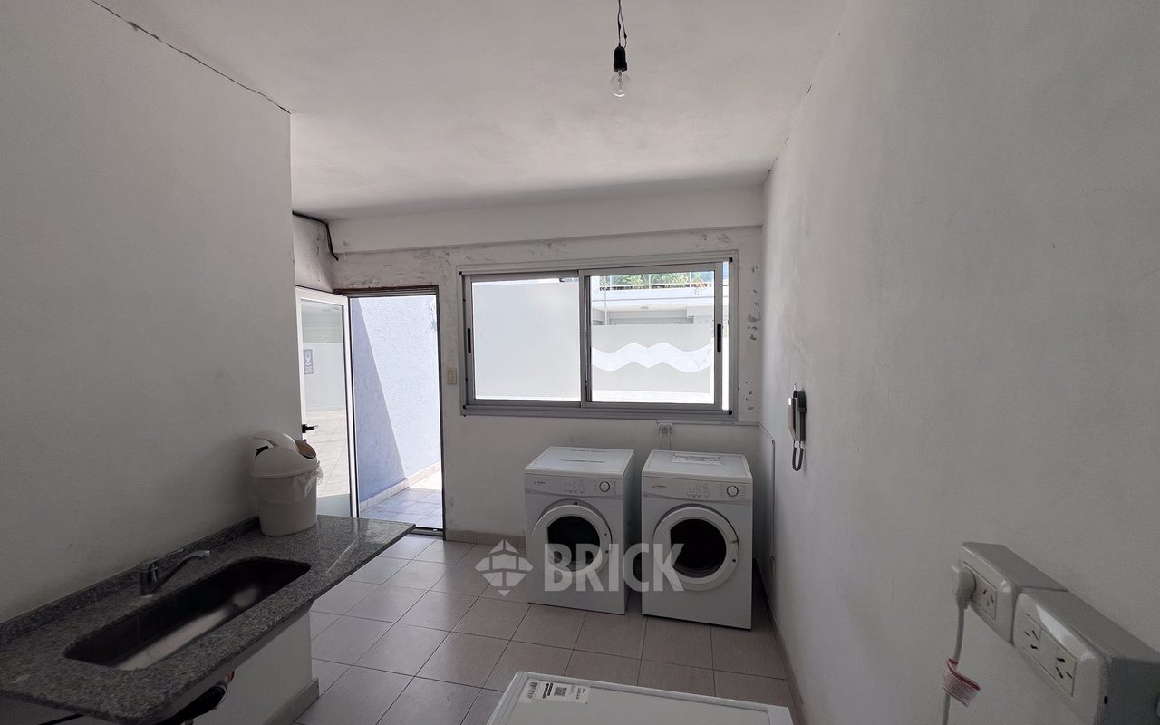 MENDEZ DE ANDES al 1300 Piso 2 13