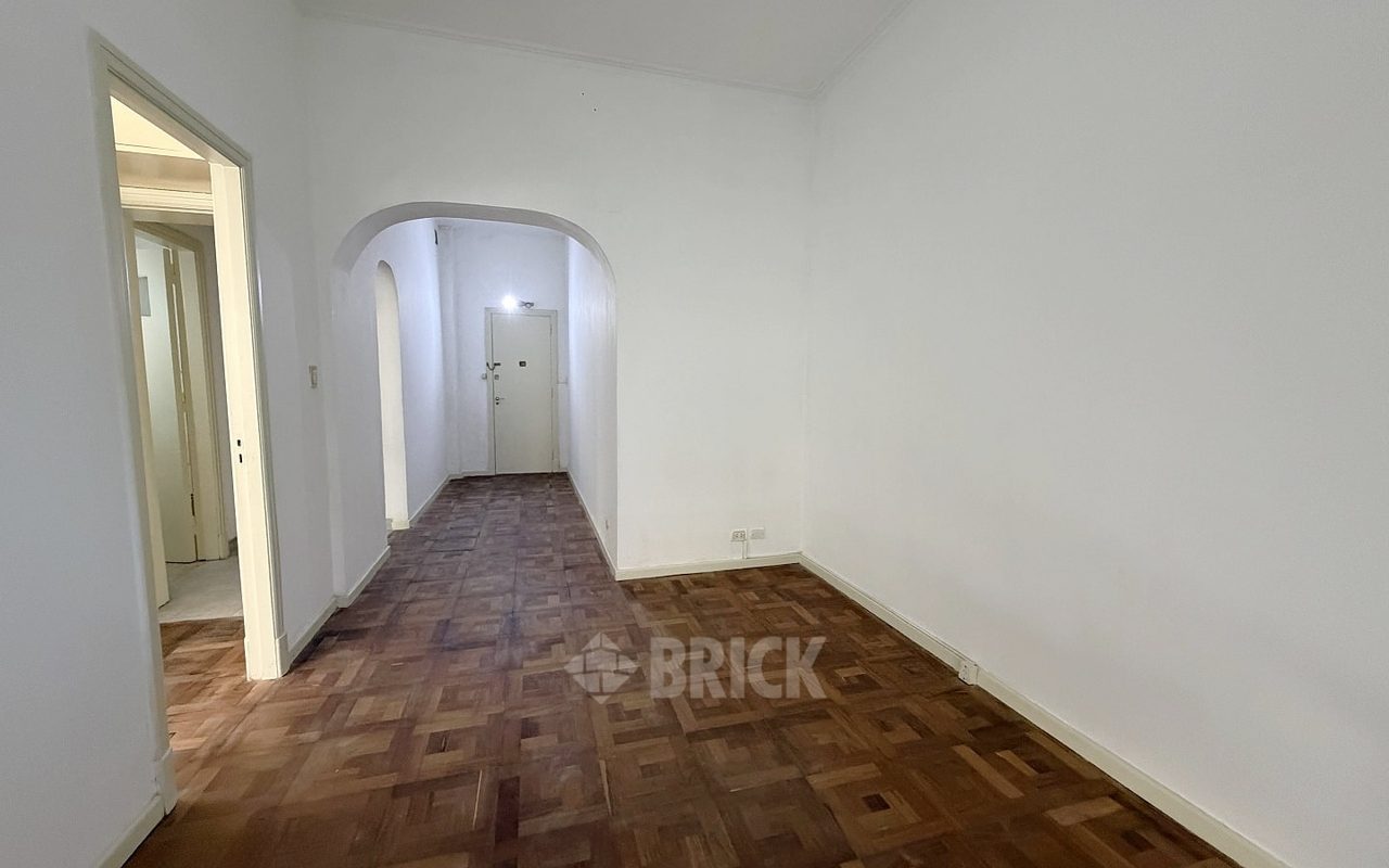 RODRIGUEZ, MARTIN al 700 Piso 1 4