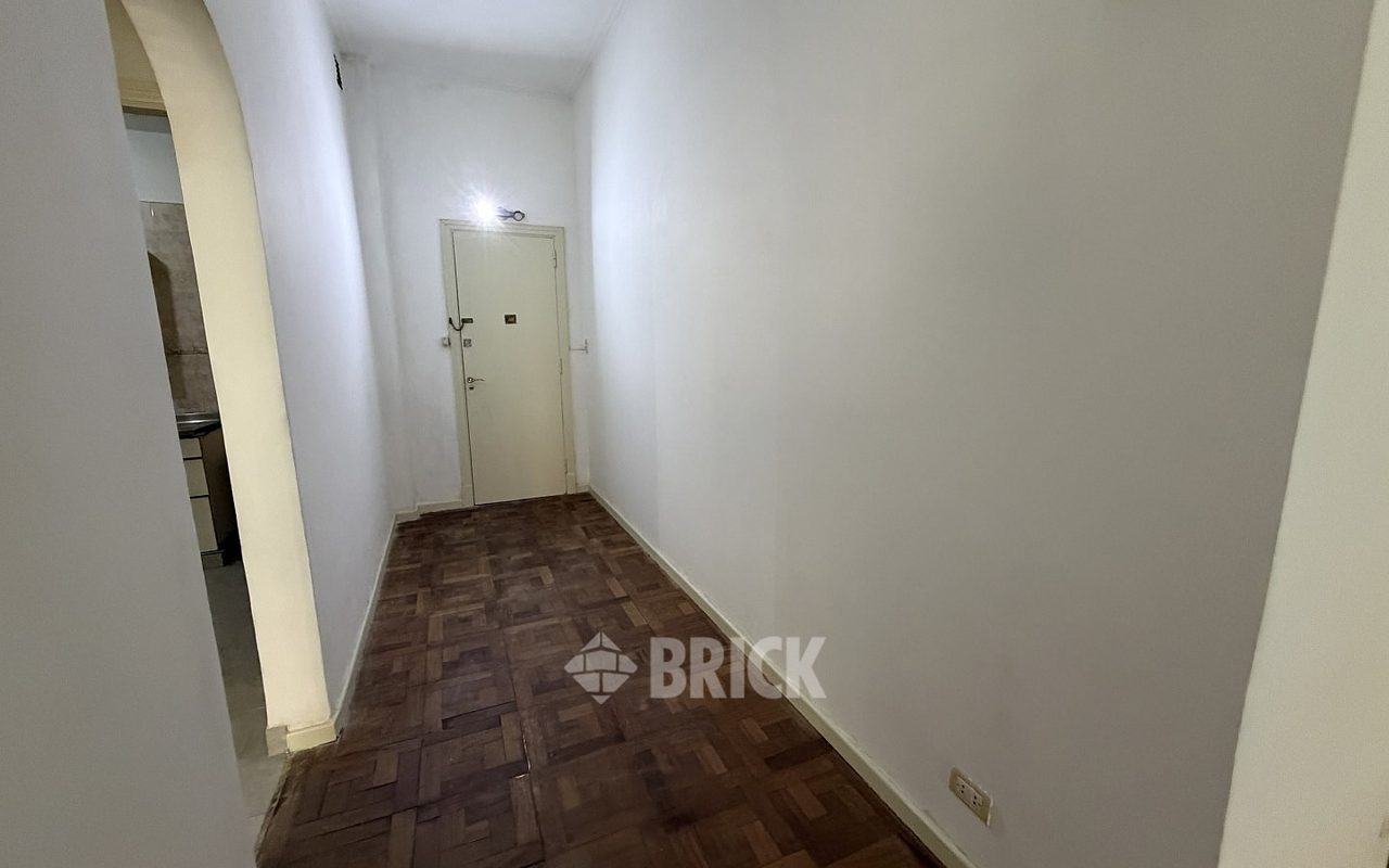 RODRIGUEZ, MARTIN al 700 Piso 1 5