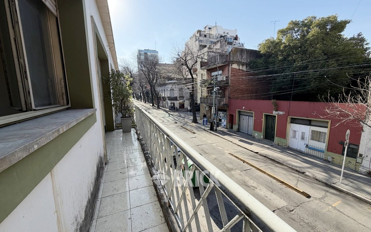 RODRIGUEZ, MARTIN al 700 Piso 1 6